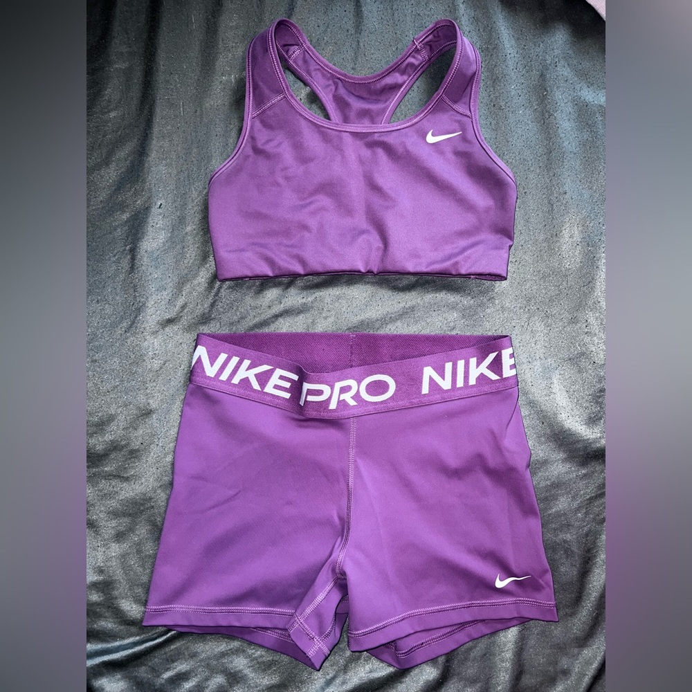 women’s nike pro set